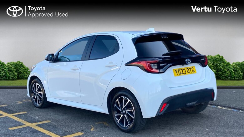 Toyota Yaris 1.5 Hybrid Design 5dr CVT Hybrid Hatchback